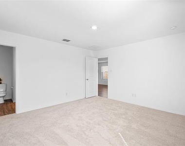 3124 Harper - Photo Thumbnail 15