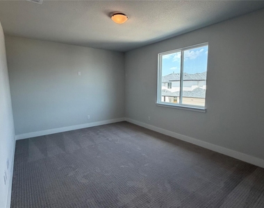 7173 Confetti Lane - Photo Thumbnail 16