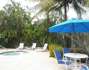 1021 Mockingbird Lane - Photo Thumbnail 22