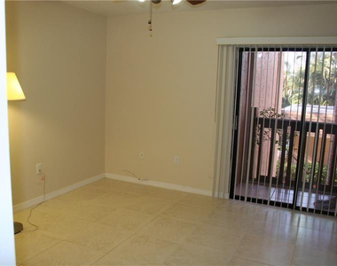 1021 Mockingbird Lane - Photo Thumbnail 17