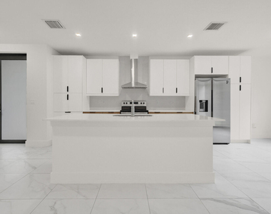 407 Bella Sol Way - Photo Thumbnail 10