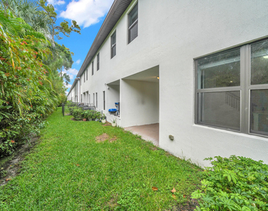 407 Bella Sol Way - Photo Thumbnail 30