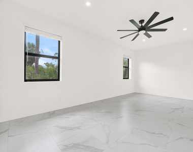 407 Bella Sol Way - Photo Thumbnail 22