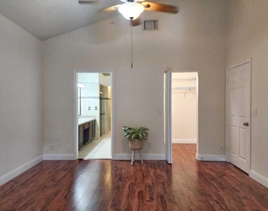 7705 Forest Green Lane - Photo Thumbnail 4