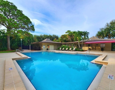 7705 Forest Green Lane - Photo Thumbnail 36