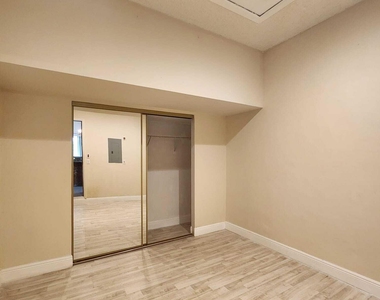 7705 Forest Green Lane - Photo Thumbnail 20