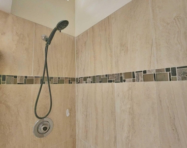 7705 Forest Green Lane - Photo Thumbnail 11