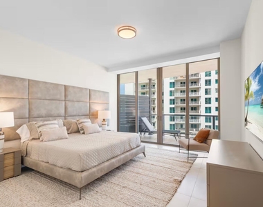 3100 N Ocean Drive - Photo Thumbnail 19