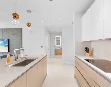 3100 N Ocean Drive - Photo Thumbnail 9