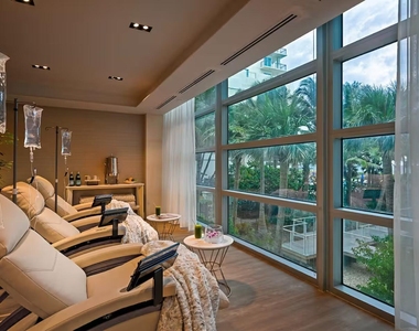 3100 N Ocean Drive - Photo Thumbnail 30