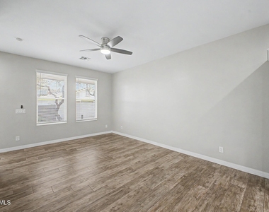 3010 N 37th Street - Photo Thumbnail 14