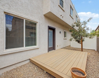 3010 N 37th Street - Photo Thumbnail 9