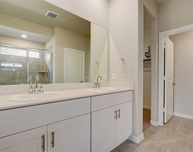 310 Sugarlands Drive - Photo Thumbnail 21