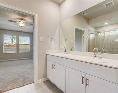 310 Sugarlands Drive - Photo Thumbnail 24