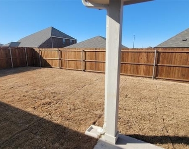 310 Sugarlands Drive - Photo Thumbnail 35