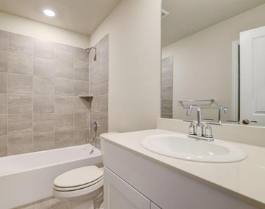 310 Sugarlands Drive - Photo Thumbnail 32