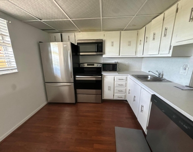 2615 Ne 3rd Court - Photo Thumbnail 6