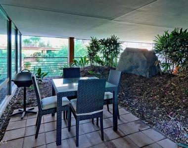 7117 E Rancho Vista Drive - Photo Thumbnail 5