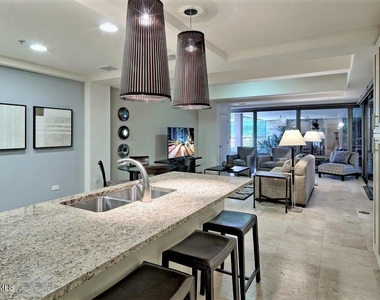7117 E Rancho Vista Drive - Photo Thumbnail 15
