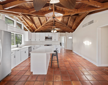 816 Chukker Road - Photo Thumbnail 6