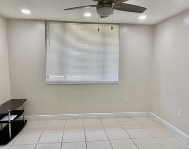 4501 Fountains Drive S - Photo Thumbnail 14