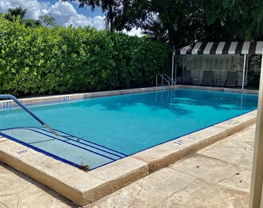 4501 Fountains Drive S - Photo Thumbnail 29