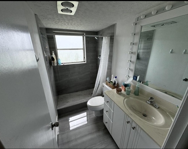 3090 N Course Drive - Photo Thumbnail 8