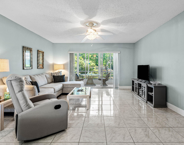 721 Lori Drive - Photo Thumbnail 5