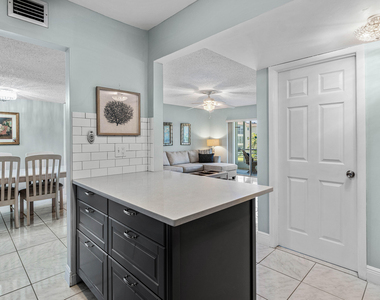 721 Lori Drive - Photo Thumbnail 8