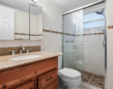 721 Lori Drive - Photo Thumbnail 18