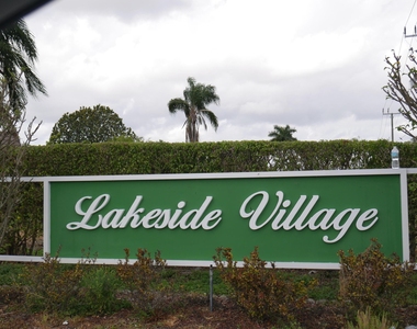 721 Lori Drive - Photo Thumbnail 26
