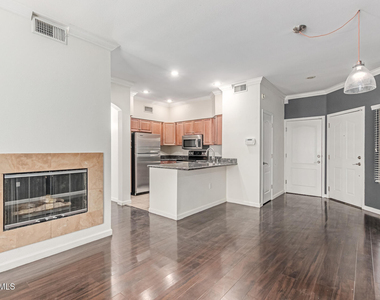 4848 N 36th Street - Photo Thumbnail 5