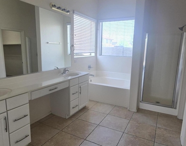 3586 W Naomi Lane - Photo Thumbnail 17