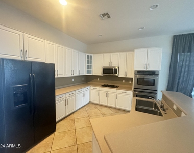 3586 W Naomi Lane - Photo Thumbnail 8