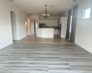 3586 W Naomi Lane - Photo Thumbnail 7