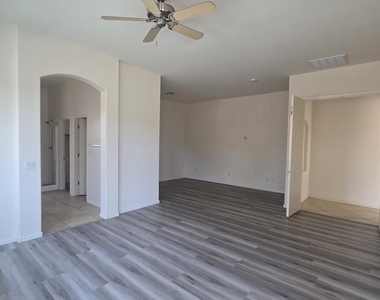 3586 W Naomi Lane - Photo Thumbnail 16