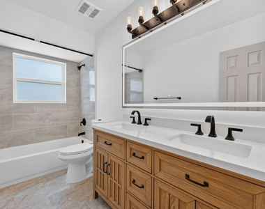905 Nw 133rd Avenue - Photo Thumbnail 24