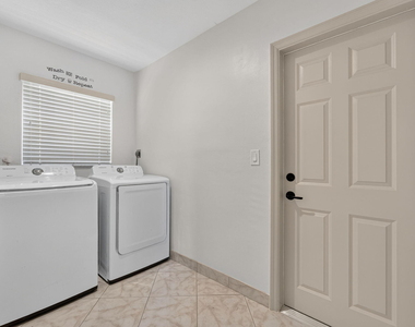 905 Nw 133rd Avenue - Photo Thumbnail 26