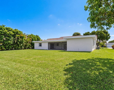 905 Nw 133rd Avenue - Photo Thumbnail 31