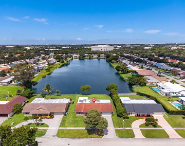 905 Nw 133rd Avenue - Photo Thumbnail 1