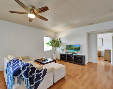1423 Holly Heights Drive - Photo Thumbnail 29