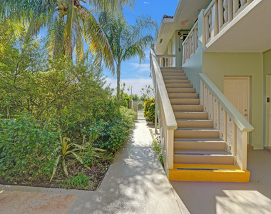 1423 Holly Heights Drive - Photo Thumbnail 22
