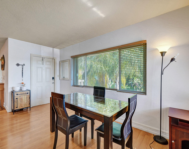 1423 Holly Heights Drive - Photo Thumbnail 31