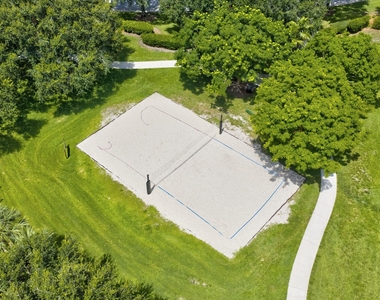 7630 Topiary Avenue - Photo Thumbnail 54