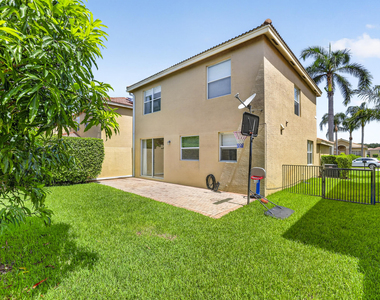 7630 Topiary Avenue - Photo Thumbnail 39