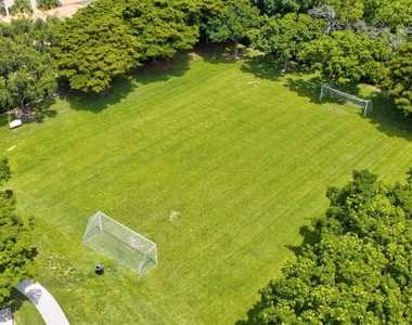 7630 Topiary Avenue - Photo Thumbnail 55