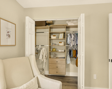 7630 Topiary Avenue - Photo Thumbnail 33