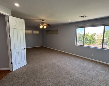 4854 E Libby Street - Photo Thumbnail 14
