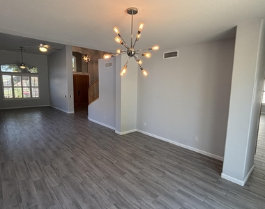 4854 E Libby Street - Photo Thumbnail 4