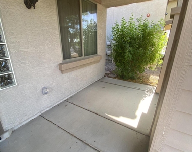 13510 W Avalon Drive - Photo Thumbnail 3